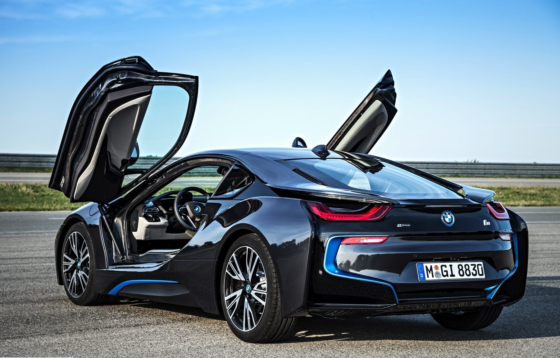 Automobile