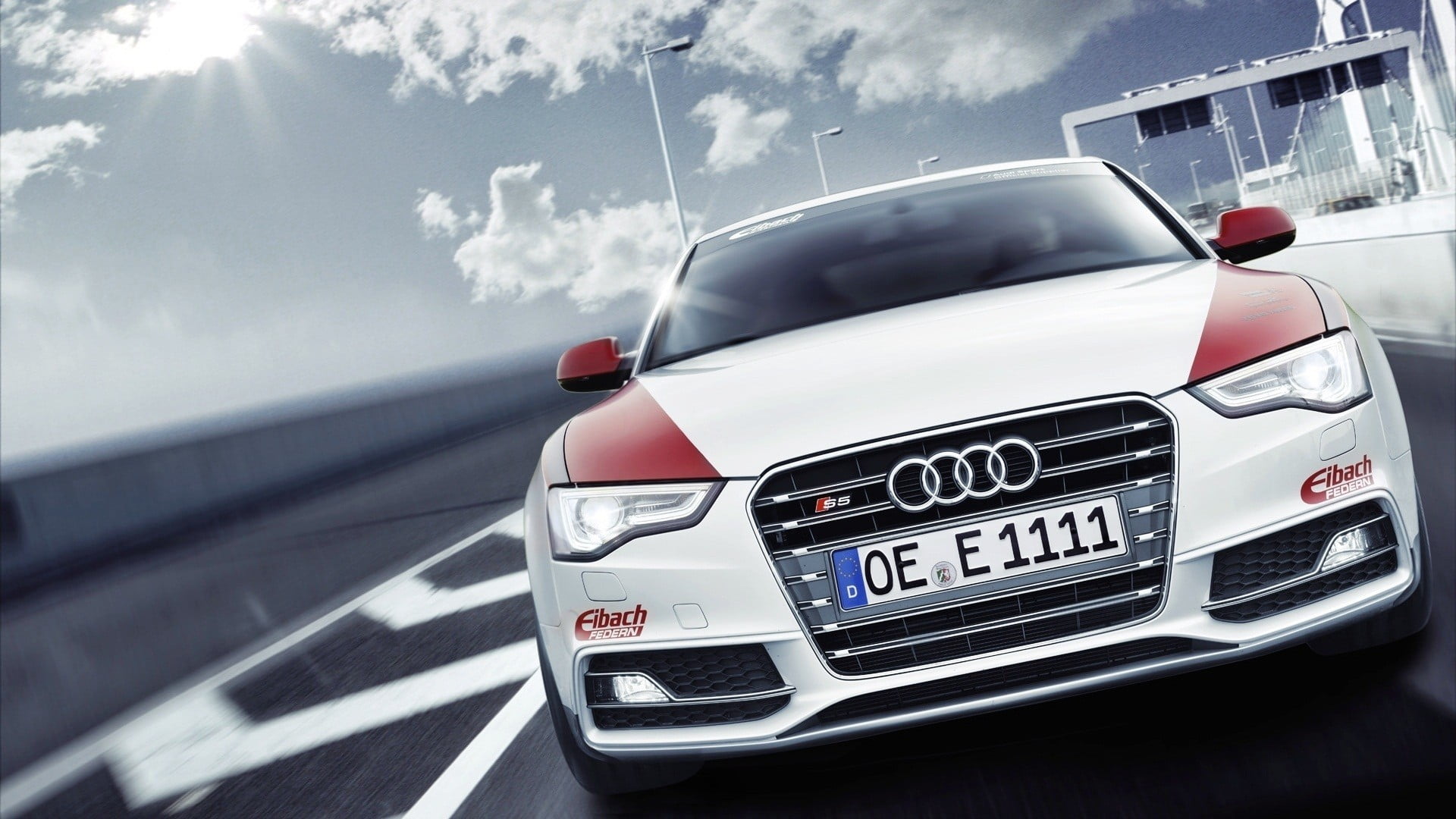 Automobile World