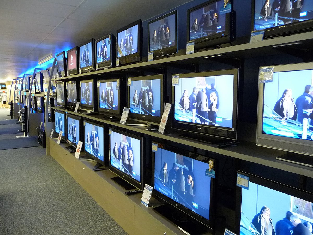 Why Are Television News Anchors So Irrelevant?