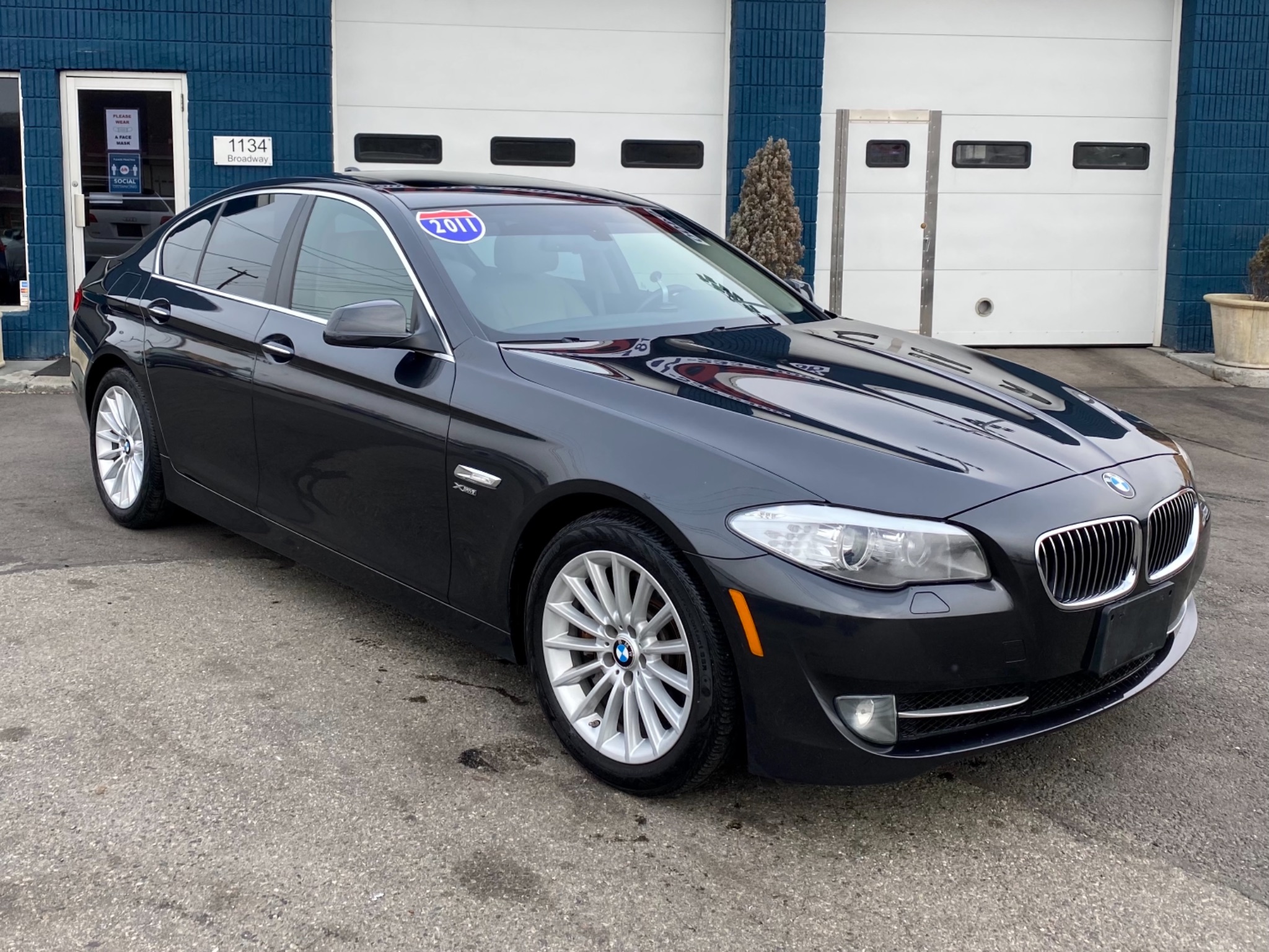 BMW 535i – How To Drive This Sports Car Like A Pro